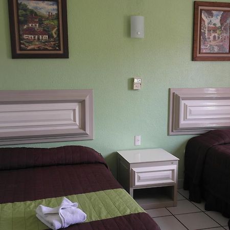 Hotel El Roble Tuxtla Gutiérrez المظهر الخارجي الصورة