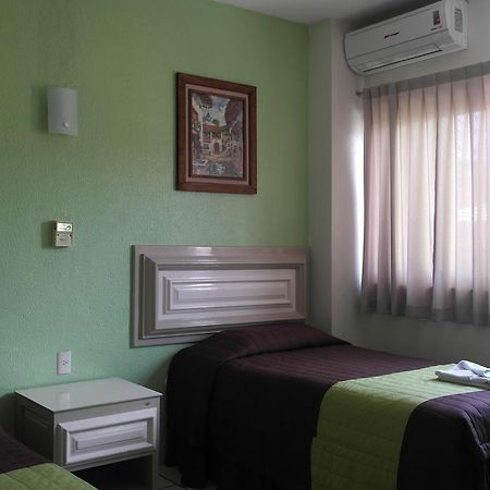 Hotel El Roble Tuxtla Gutiérrez المظهر الخارجي الصورة