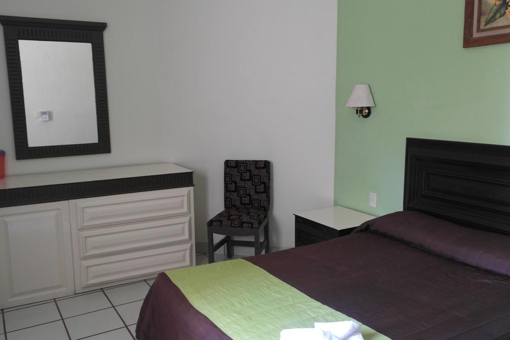 Hotel El Roble Tuxtla Gutiérrez المظهر الخارجي الصورة